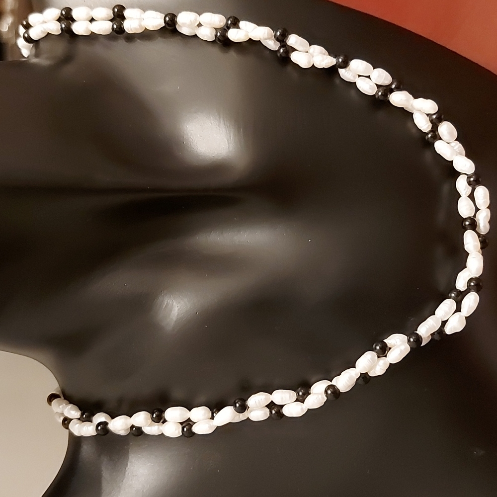 Two layer baroque style pearl necklace